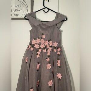 Grey dress, small size